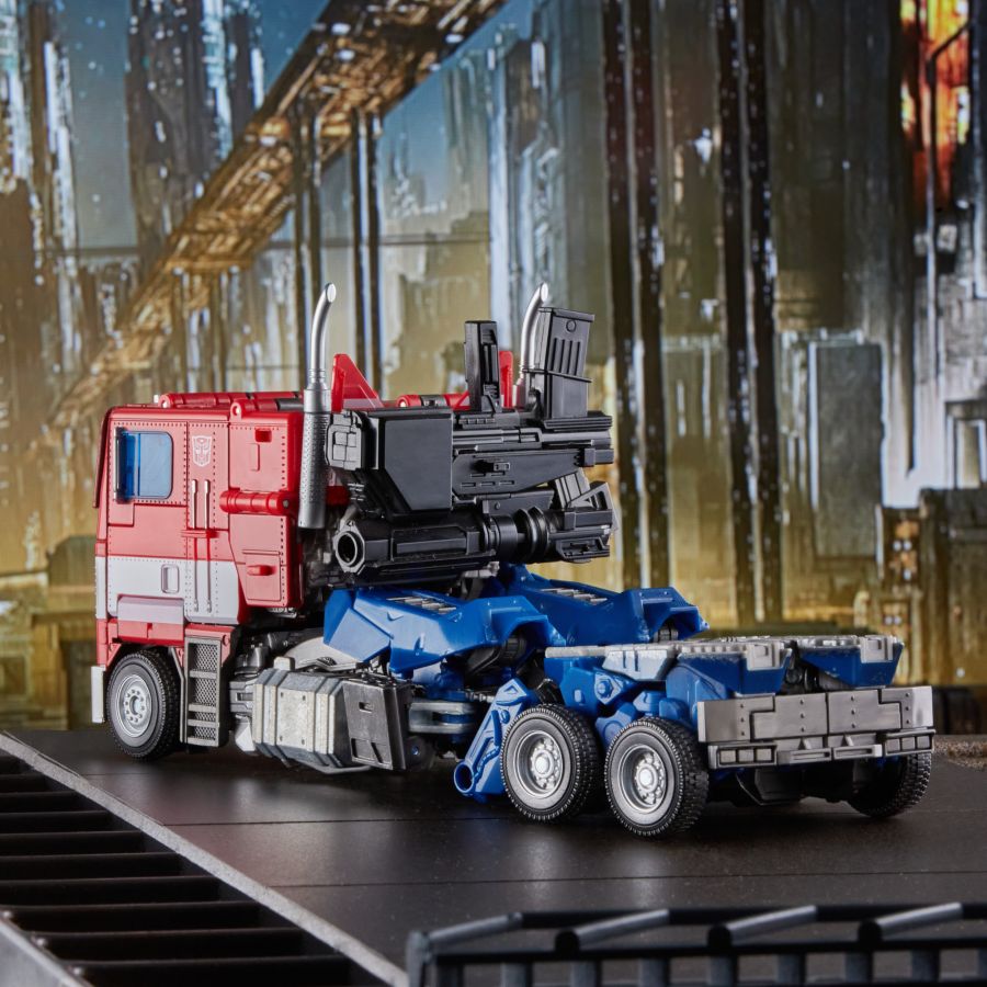 11-Transformers-MPM-12-Optimus-Prime.jpg