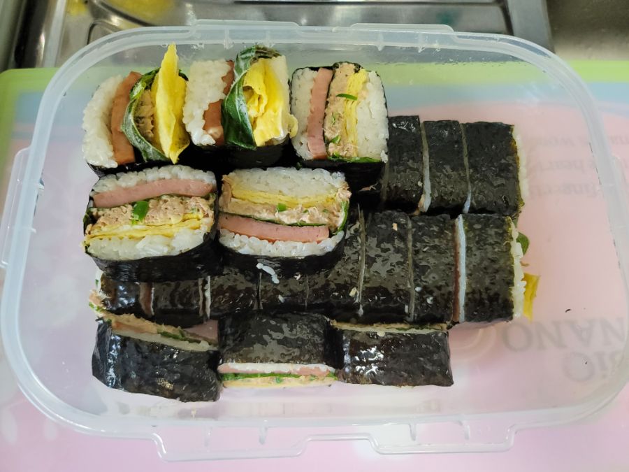 간단하게 땡초참치 무스비 만들기