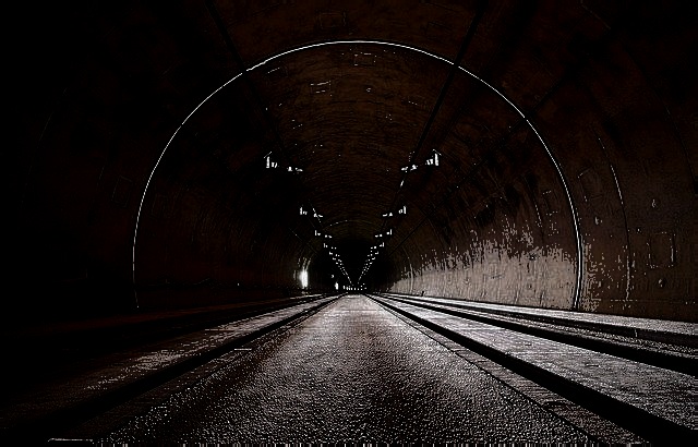 tunnel-1845046_640.jpg