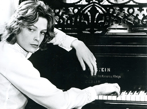 신이 내린 얼굴.jpg_9.jpg