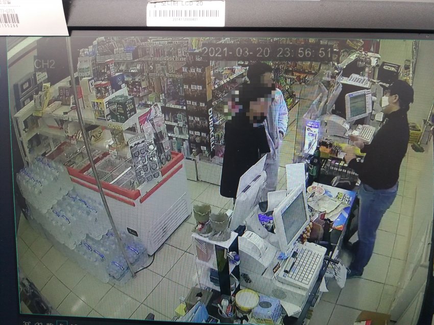 편의점 알바하다 민짜 자식한테 술뚫어주려던 부모와서 깽판치고 간썰..._6.jpg