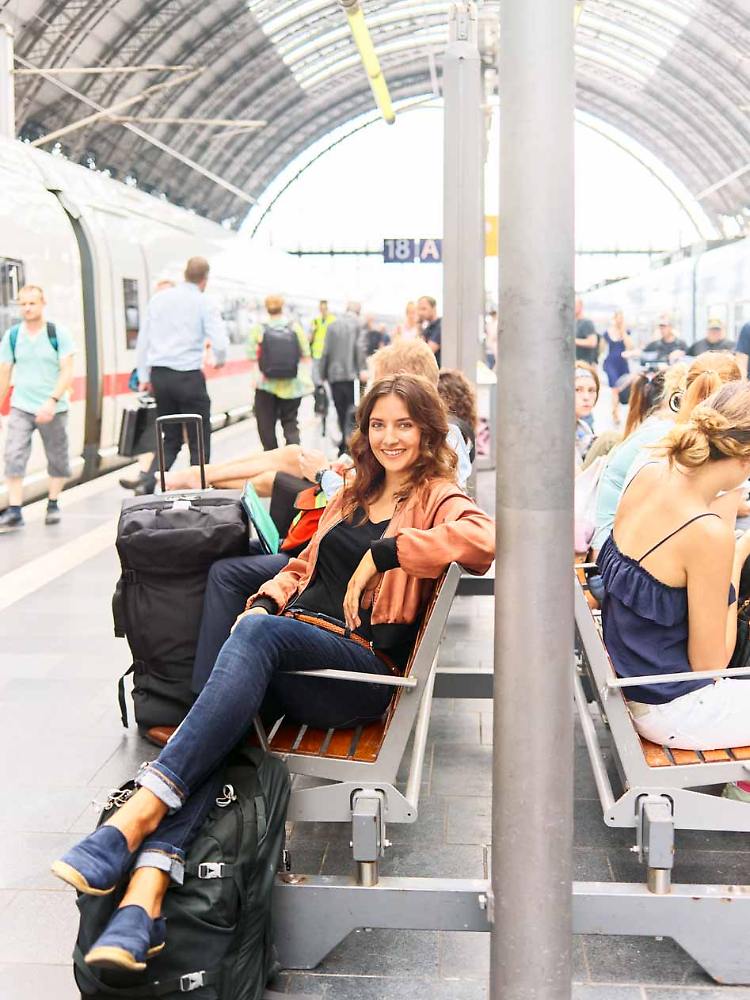 비싼 월세땜에 기차에서 생활했던 독일 여대생_3.jpg