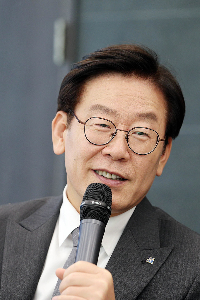 방금 논란의 벨기에대사부인 보고 놀람_5.jpg