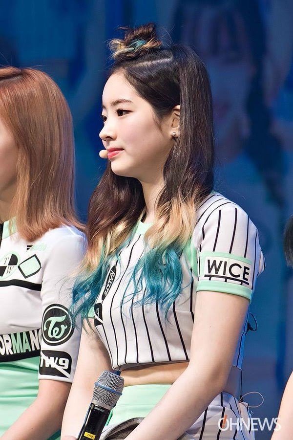 데뷔초의 다현