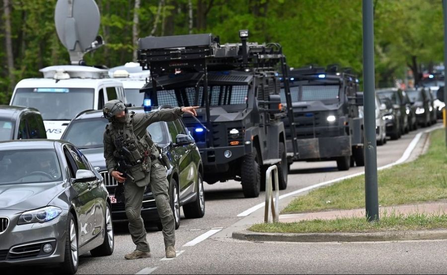 벨기에 군인 1명이 무장 탈영함_6.jpg