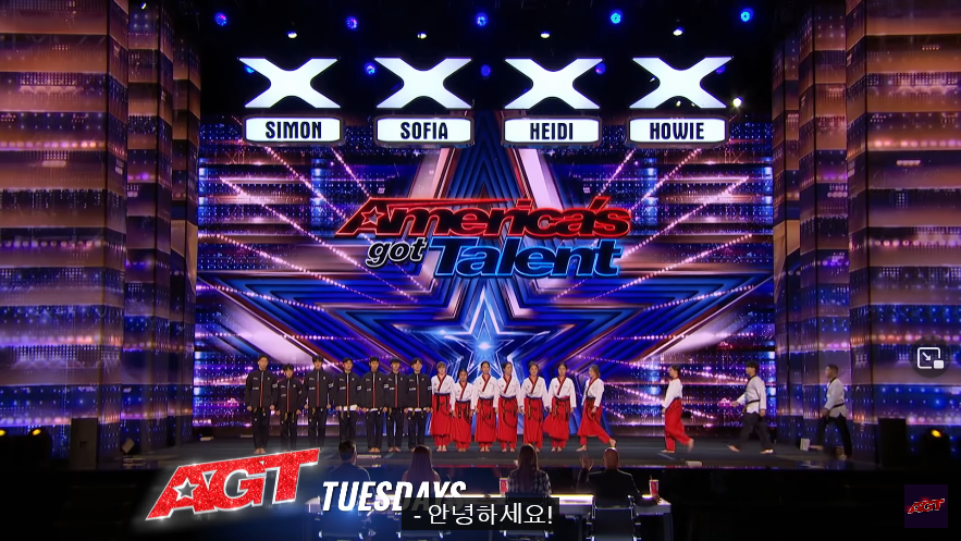 Screenshot 2021-06-17 at 22-03-26 Golden Buzzer World Taekwondo Demonstration Team Shocks the Judges - America's Got Talent[...].png