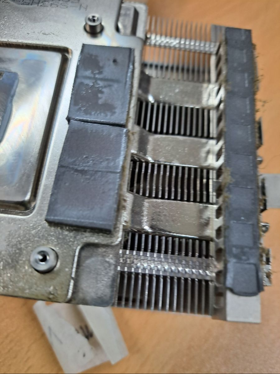 AS 거부 당한 그래픽카드jpg