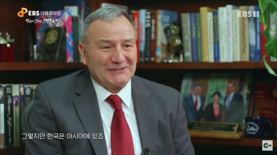 한국이 강대국이라고 하는 사람.jpg_5.jpg