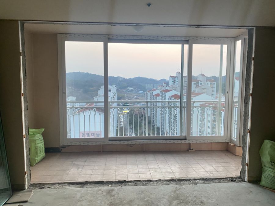 20대후반 유부남의 21년구축아파트 32평 반셀프 인테리어후기1편(스압)_16.jpg