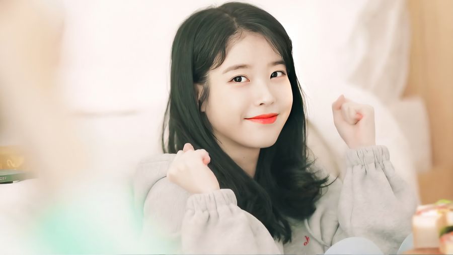 cute-iu-korean-girl-4K-8.2999.jpg