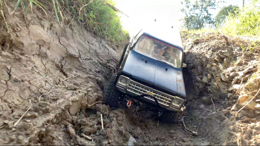 Traxxas TRX4 1979 K5 블레이져 오프로드_4.jpg