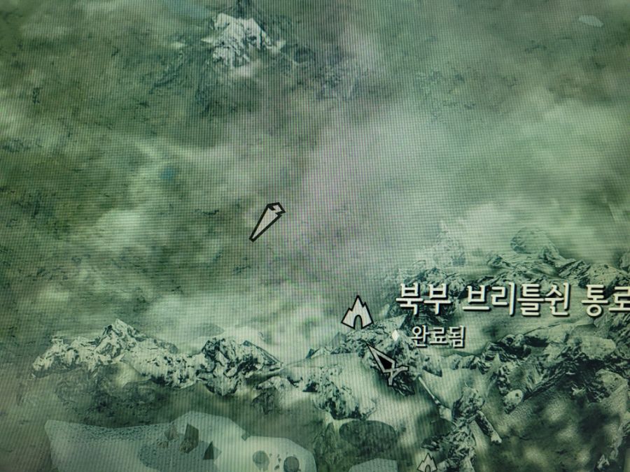 북부 브리쉴린 통로 위 세개의 기둥 순서 뭔가요?_1.jpg