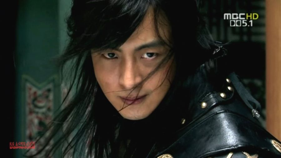 블리치)아이젠 안경 벗었을 때 실망했음_1.jpg
