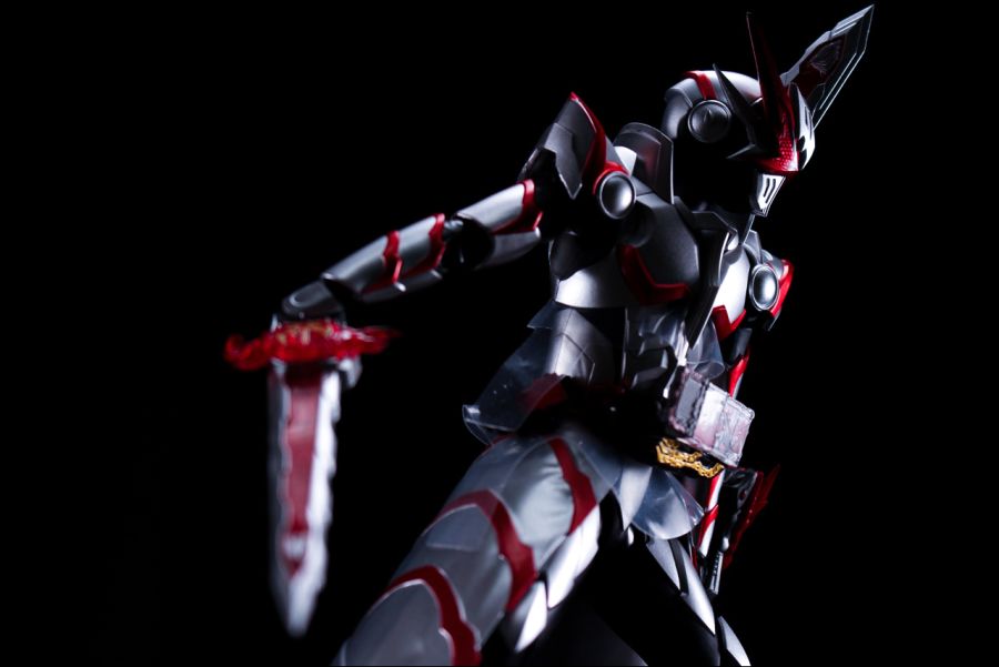 SHF 가면라이더 세이버 드래고닉 나이트 | 피규어 갤러리 Shf 가면라이더 세이버 드래고닉 나이트 | 피규어 갤러리