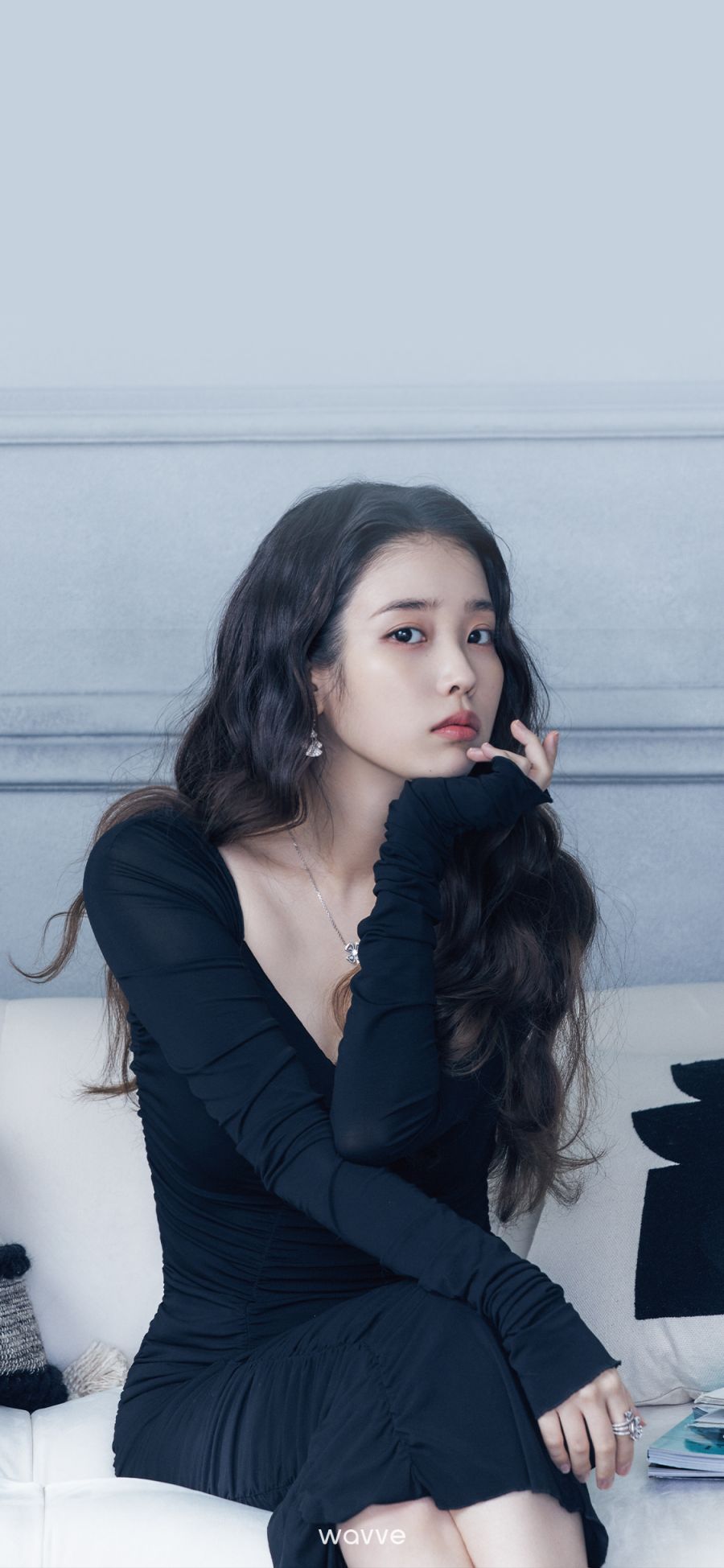 섹스앤더시티_잠금화면_아이유.png