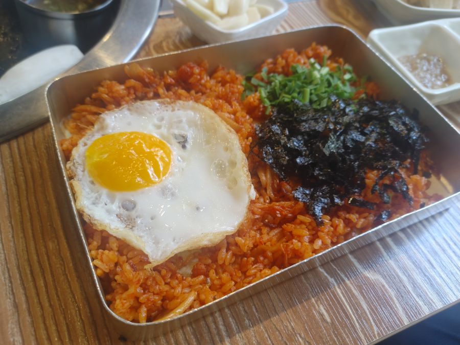 김치 볶음밥 맛있다.jpg