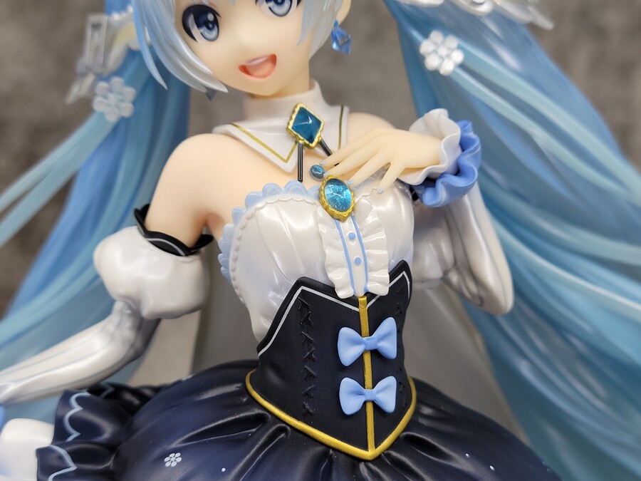 [굿스마일] 유키미쿠 2019 1/7 Snow Pricess_7.jpg
