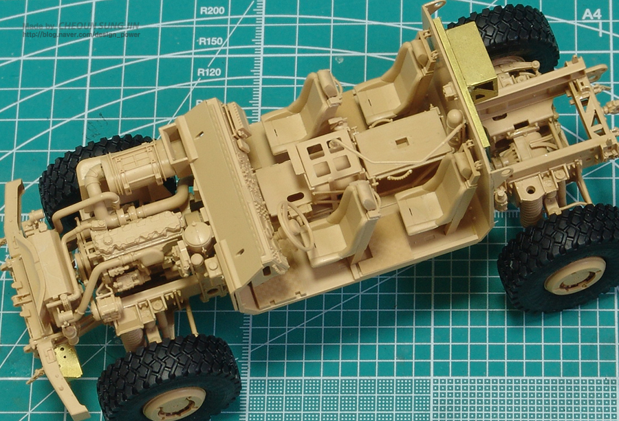 M1240A1 M-ATV (full interior) 프라모델 제작중_4.jpg