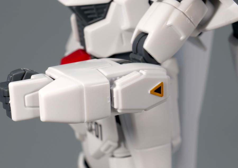 HG-GUNDAM-F91-VITAL-20.jpg