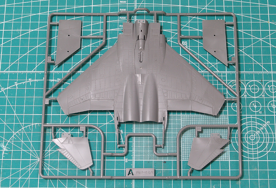 USAF F-15E 프라모델 모형_2.jpg