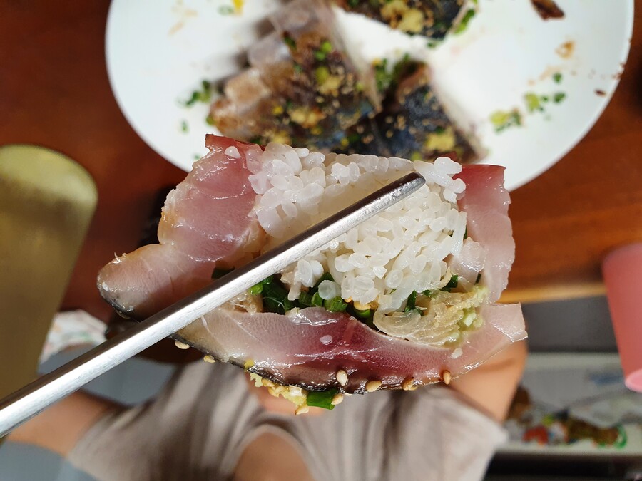 결혼기념일 맞이 시메사바, 고등어봉초밥_8.jpg