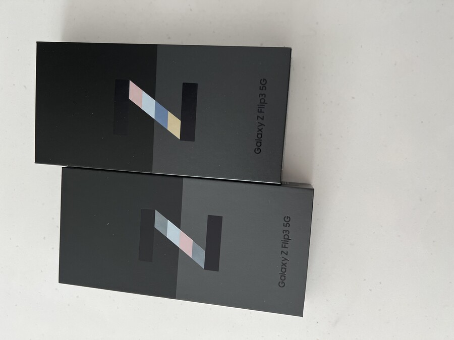 갤럭시Z플립3 비스포크 에디션 (블루 & 엘로우) 오픈박스_1.jpeg