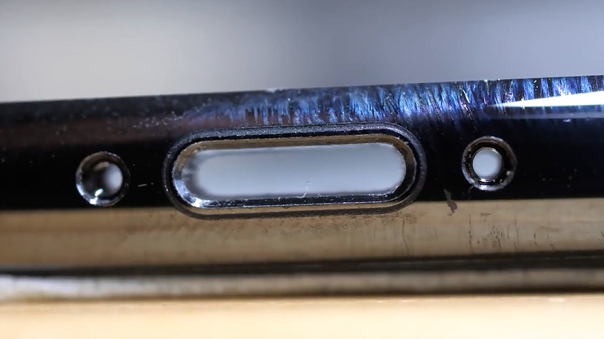 세계 최초로 아이폰에 USB-C 를 넣는데 성공한 외국 공대생_17.jpg
