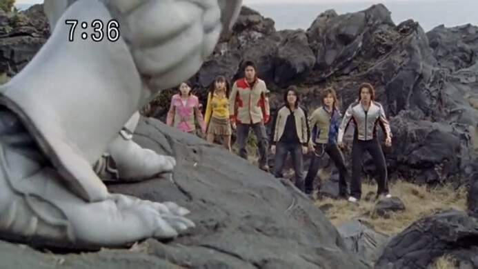 전대물) 어떤 개그캐가 최종보스_75.png