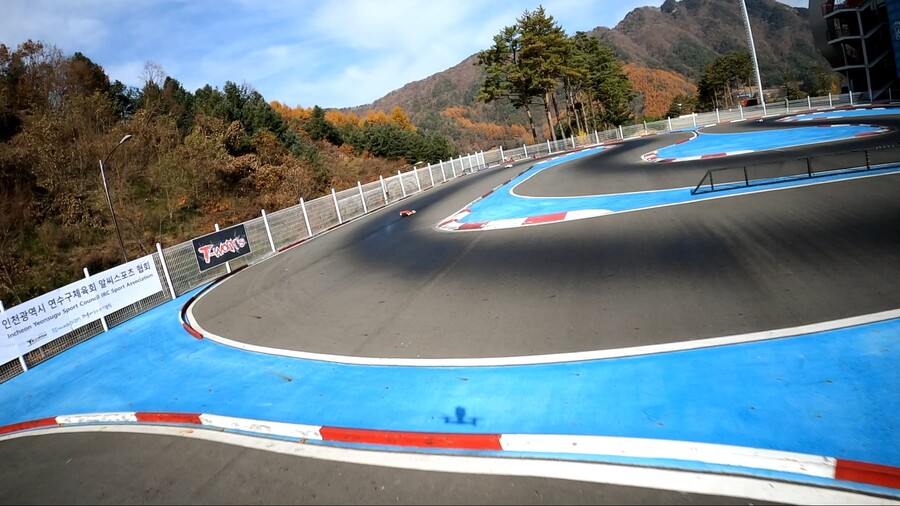 (FPV 레이싱드론) 인제 스피디움 RC카 서킷에 다녀왔습니다!!!_3.jpg