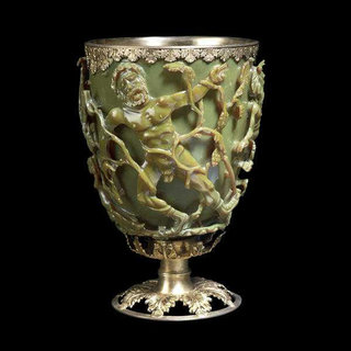 The-Lycurgus-cup-4-th-century-AD-appears-green-when-viewed-with-reflected-light_Q320.jpg