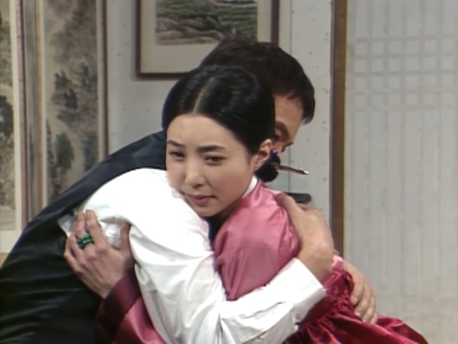 TMI)야인시대에 김두한의 연인으로 나오는 애기보살은 사실_1.jpg