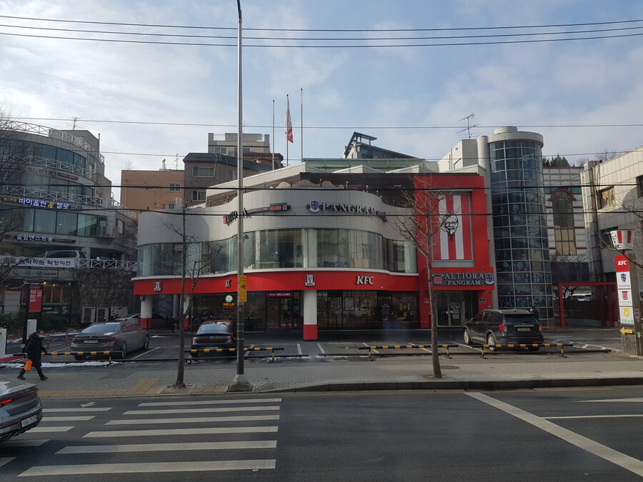 과거 롯데리아 명일점이었던 곳 | 유머 게시판 과거 롯데리아 명일점이었던 곳 | 유머 게시판 | 루리웹