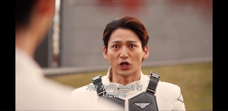 [가면라이더 리바이스] 그저 리바이스가 가면라이더 하는것일 뿐 2_23.jpg