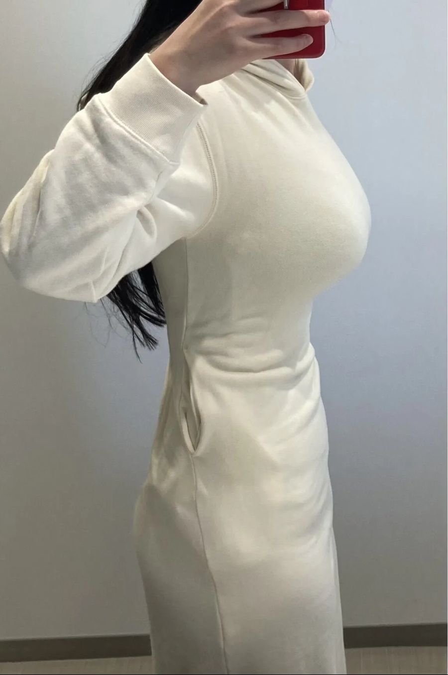 가슴 큰 사람이 꽉 끼는 옷을 입는 이유_2.jpg