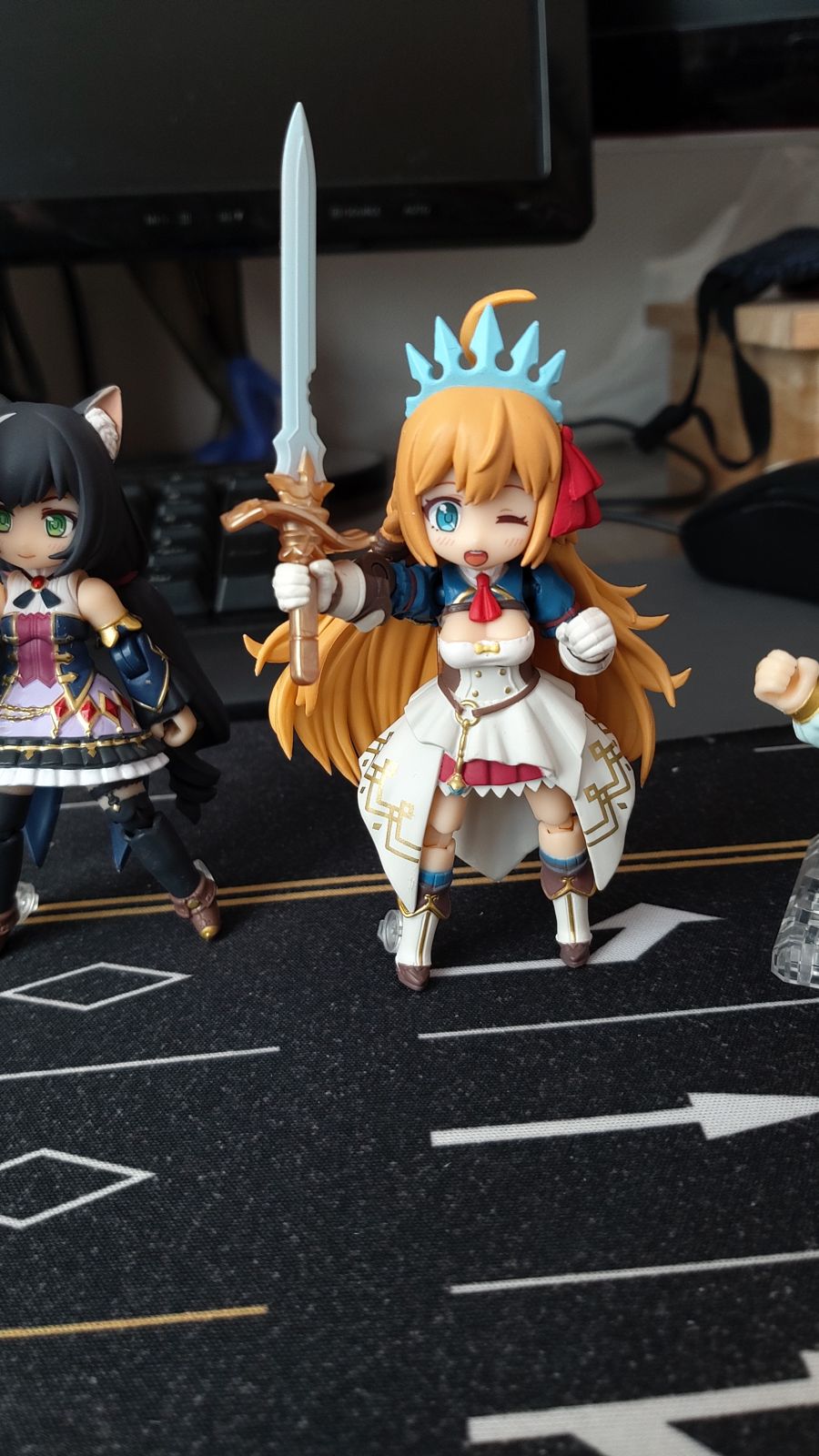 메가하우스 데스크탑 아미 프리코네 페코린느 캬루 콧코로