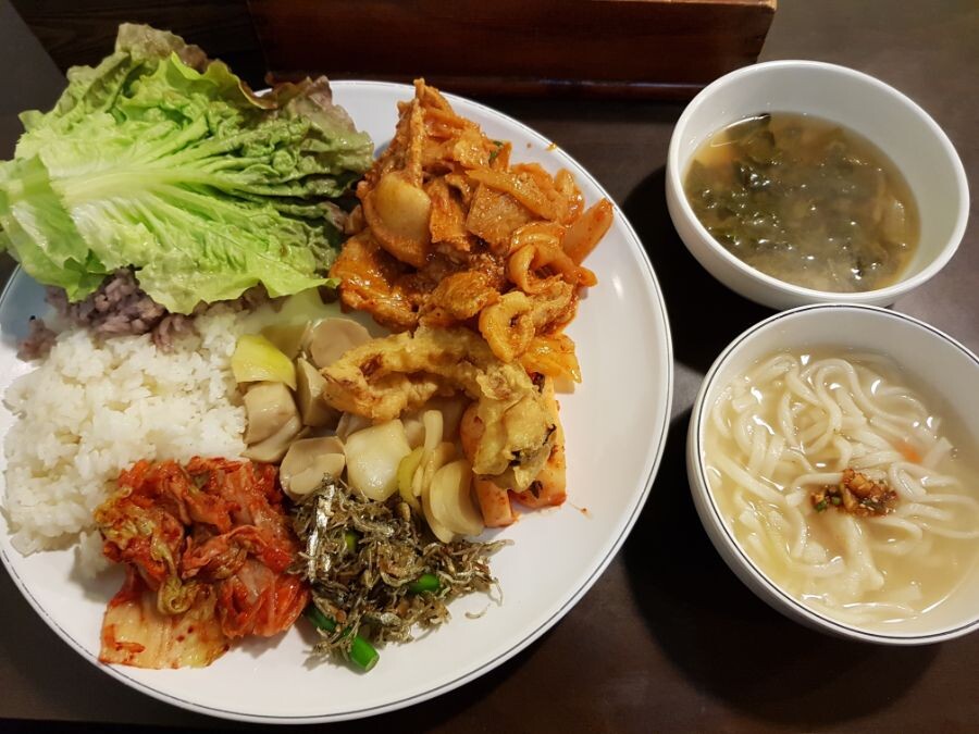 집앞에.. 한식뷔폐집 있는애들 개 부럽다.. | 유머 게시판 집앞에.. 한식뷔폐집 있는애들 개 부럽다.. | 유머 게시판 | 루리웹