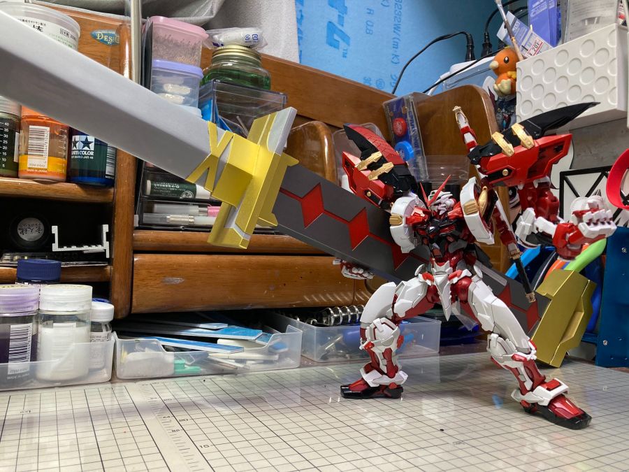 HIRM 1/100 레드 프레임 파워드 레드 + 150 가베라 사이즈 작례_2.jpg