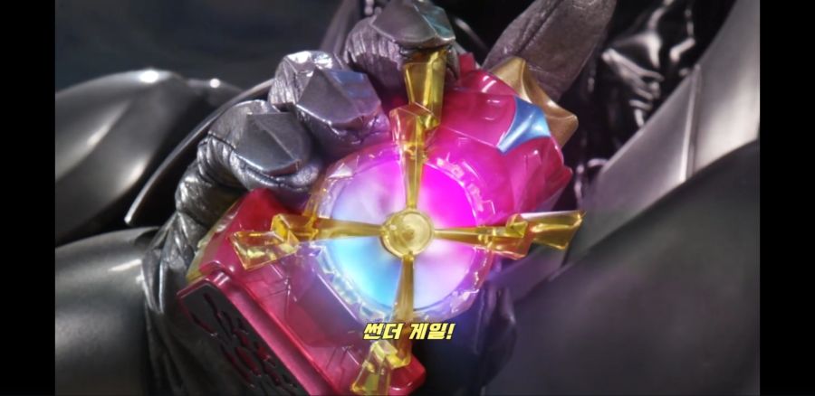 [가면라이더 리바이스] 누가보면 최종폼 수준의 리바이스_1.jpg