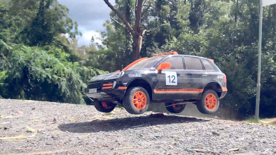 포르쉐 카이엔S 트랜시베리아 랠리 2007 타미야 DF-01 주행_1.jpg