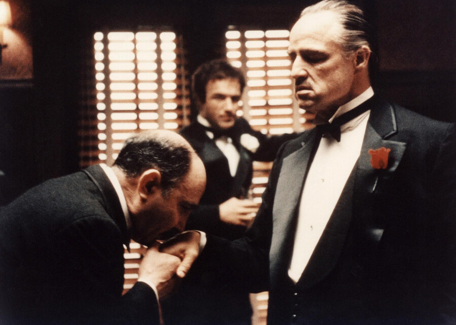 대부 영화에서는 알려지지 않은 얘기_5.png