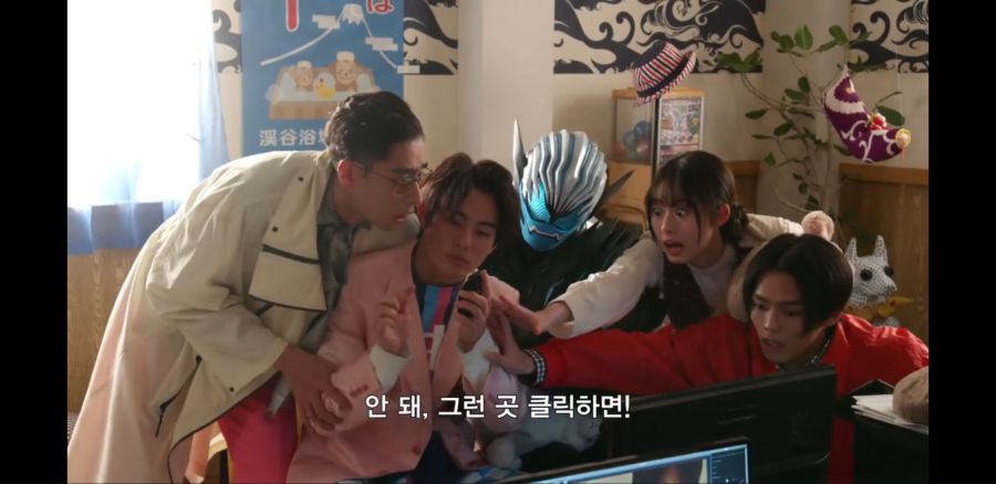 [가면라이더 리바이스] 사람 5명 + 악마 1명이 모일때 발생하는 일_16.jpg