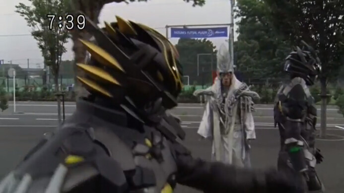 전대물) 어떤 개그캐가 최종보스_31.png