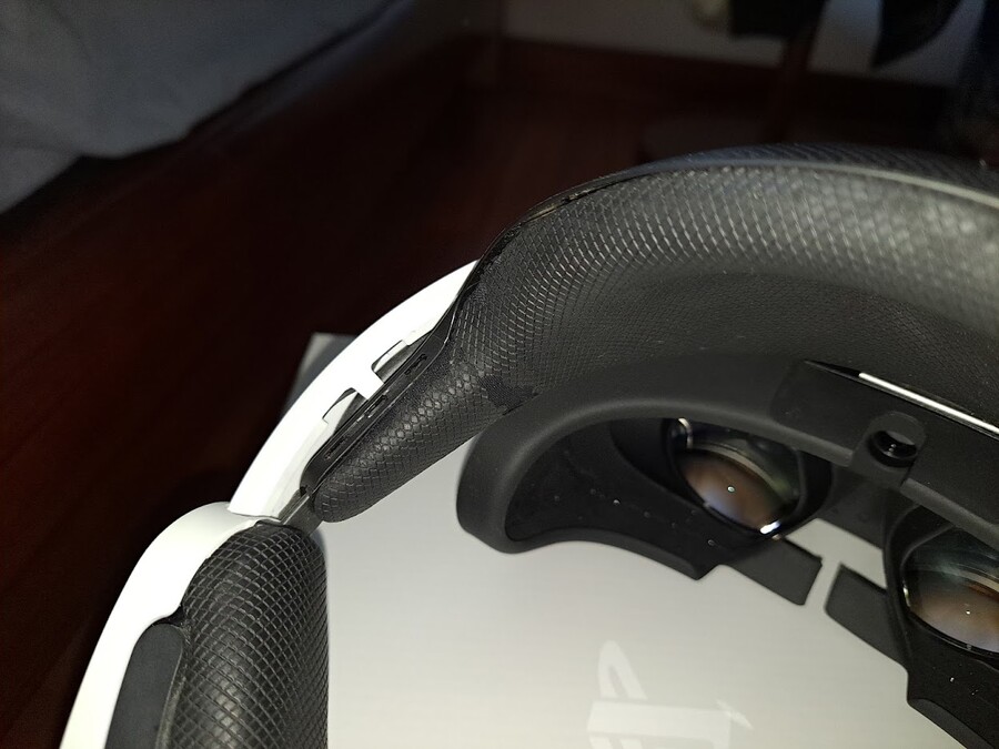 PS VR 이거 AS가능할까요? 쿠션이 허물 벗네요_1.jpg