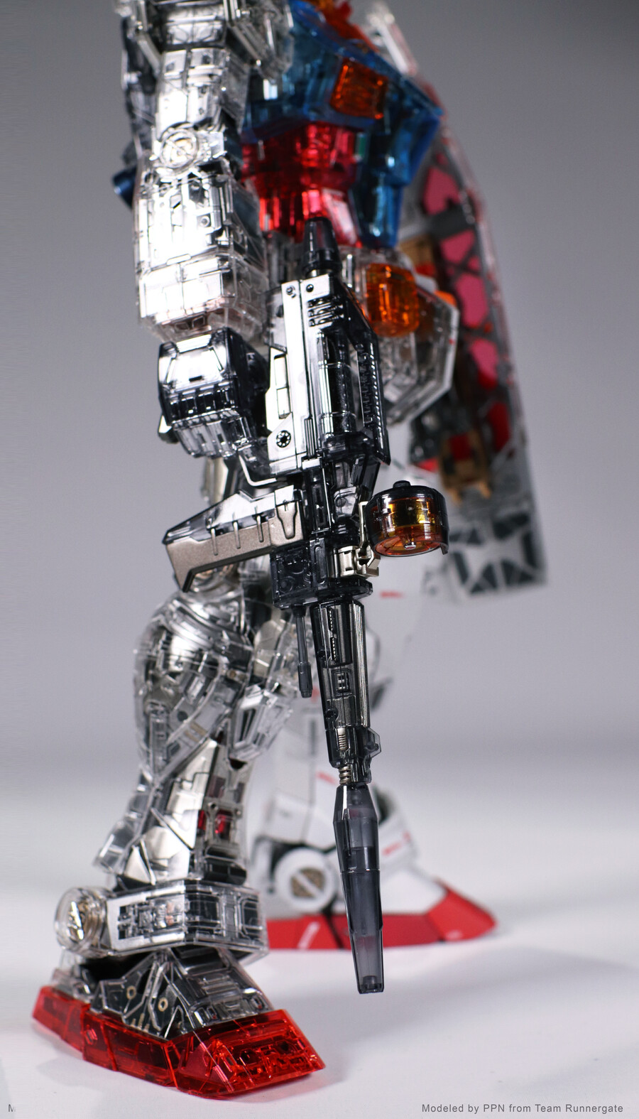 [PG] 건담 (언리쉬드)_ 하프클리어 도색_25.jpg