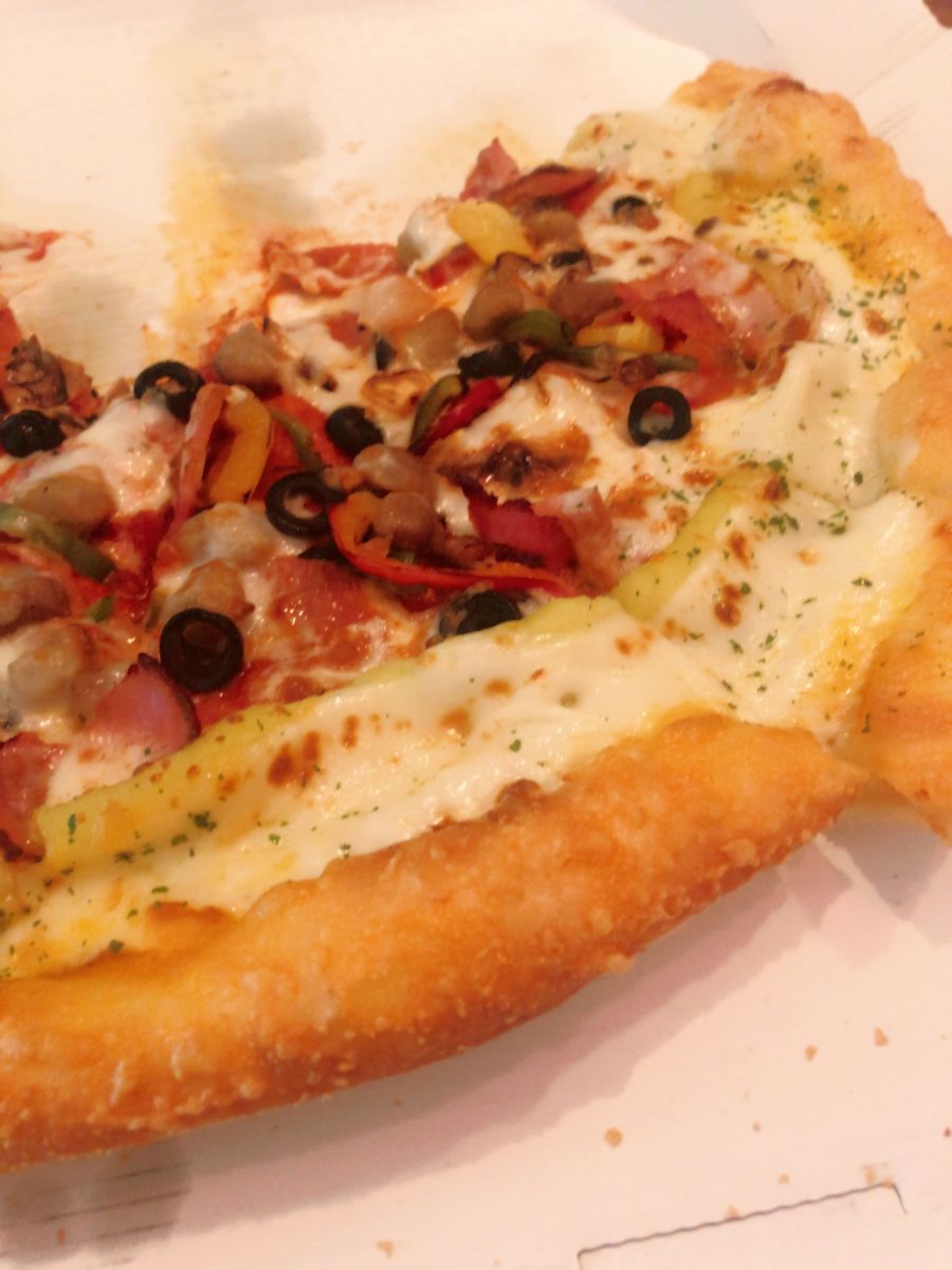 피자헛 수퍼슈프림 리치골드 피자_5.jpg