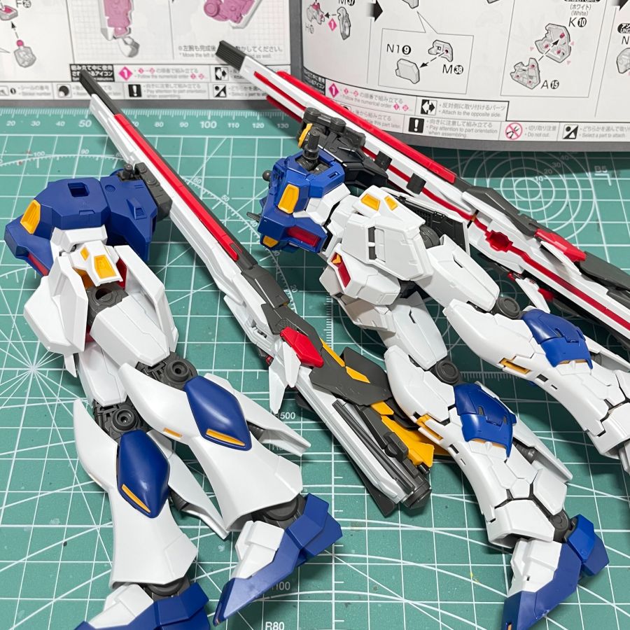 RG & EG RX-93ff 뉴 건담 비교 사진_3.jpg