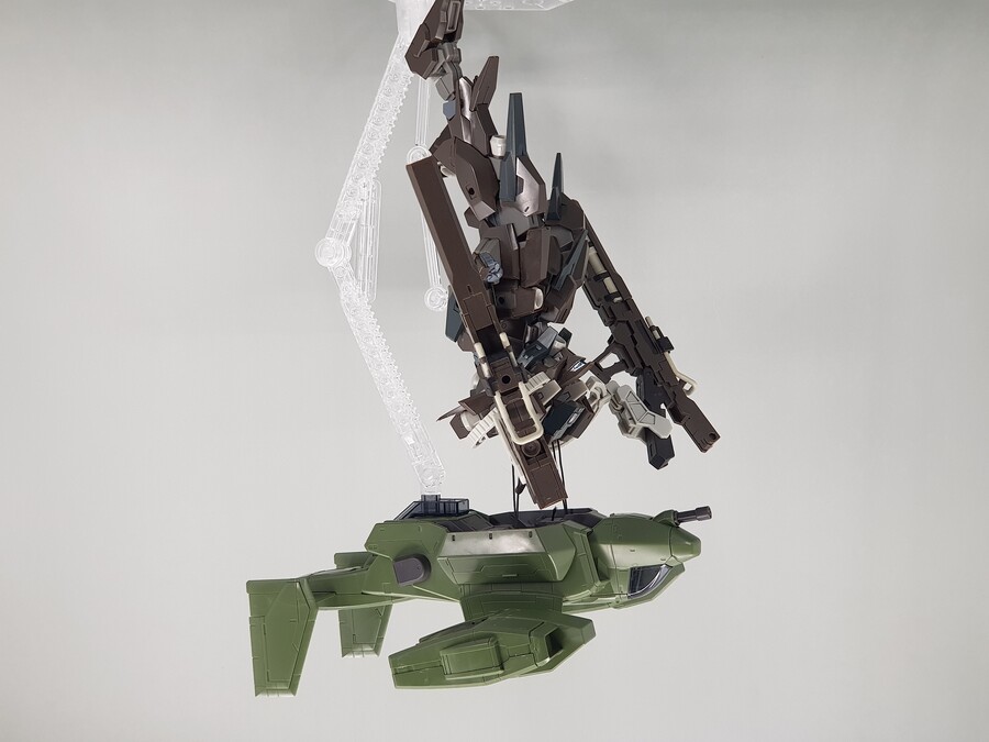 [경계전기] V-33 스톡 캐리어 리뷰_20.jpg