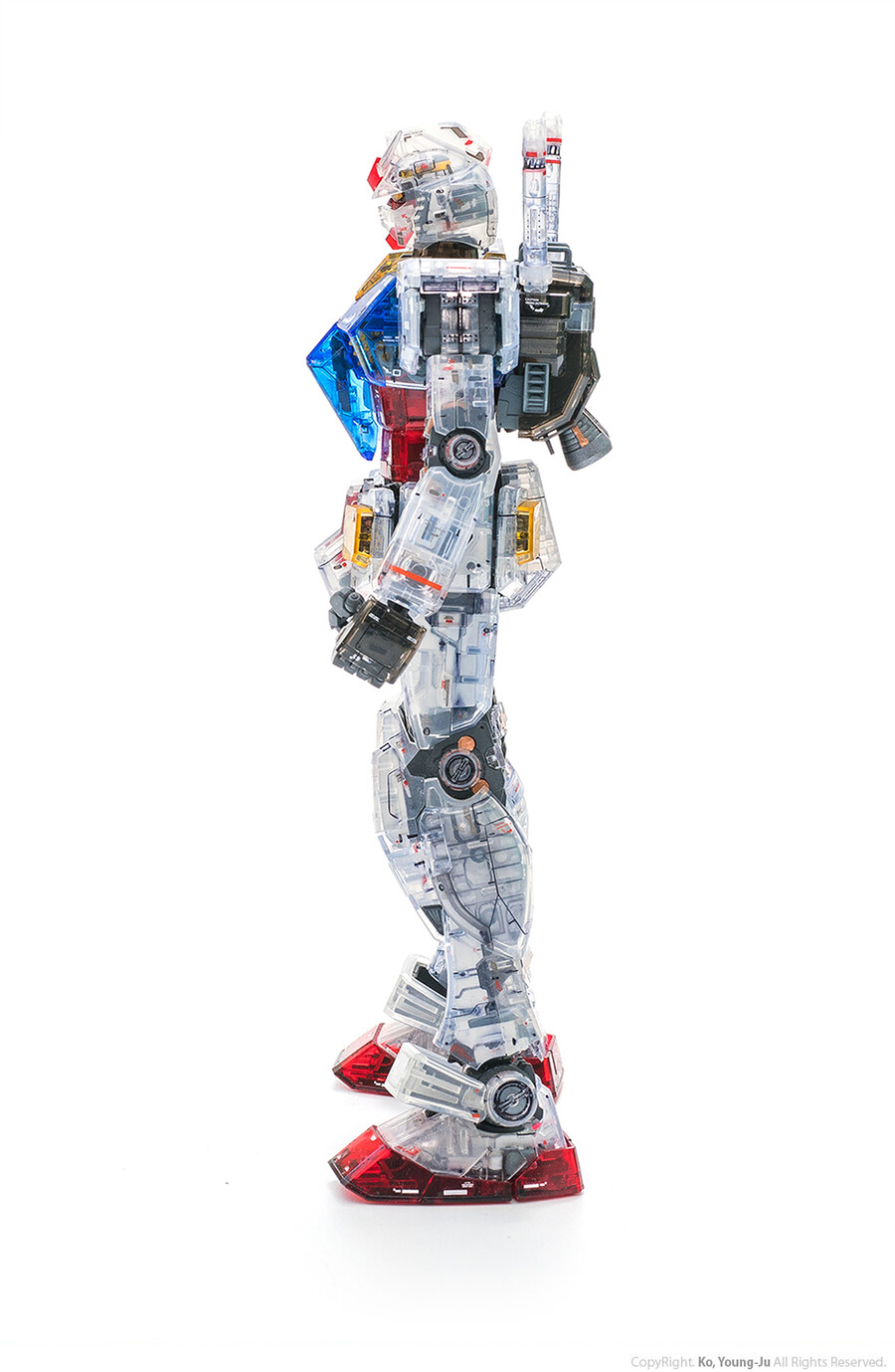 MG 퍼스트 건담 3.0 클리어 컬러 (RX-78-2 Gundam) 리뷰_7.jpg