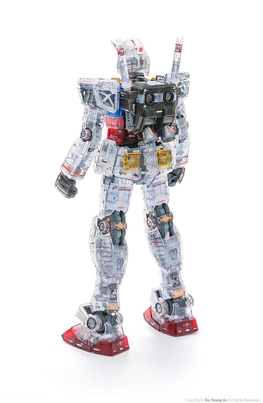 MG 퍼스트 건담 3.0 클리어 컬러 (RX-78-2 Gundam) 리뷰_8.jpg