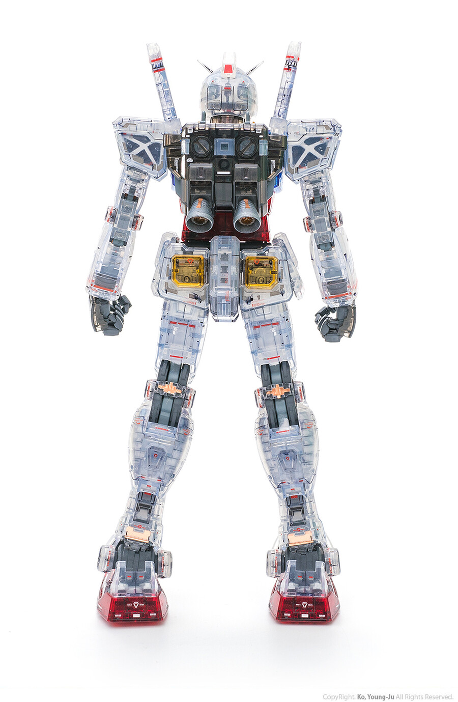 MG 퍼스트 건담 3.0 클리어 컬러 (RX-78-2 Gundam) 리뷰_9.jpg